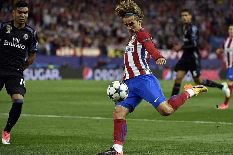 Atletico Madrid's French forward Antoine Griezmann is wanted by Jose Mourinho to lead Manchester United's attack next season.