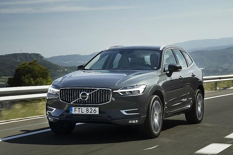 The Volvo XC60 is equipped with advanced amenities and the latest technologies, most of which come from the XC90.