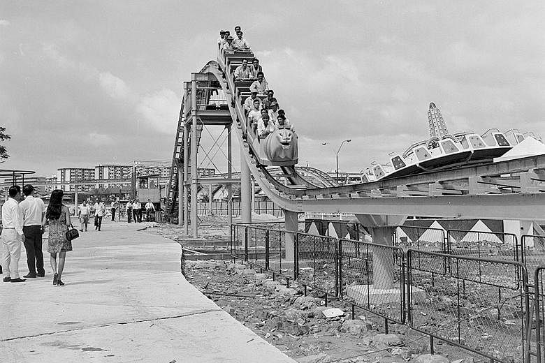 The roller coaster at the Wonderland Amusement Park, a theme park in Kallang in the late 1960s to 1980s.