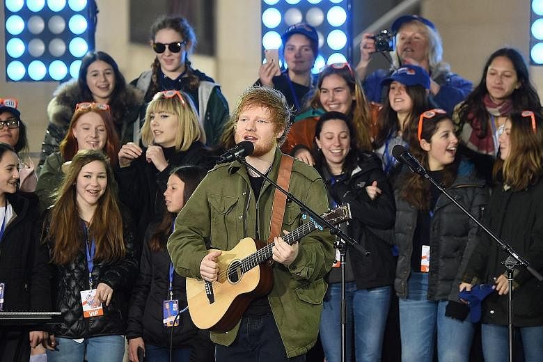 Ed Sheeran will close the Glastonbury Festival this year.