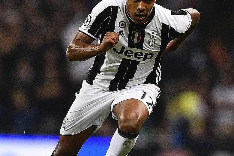 Juventus left-back Alex Sandro looks set to be the world's most expensive defender should his proposed move go ahead.