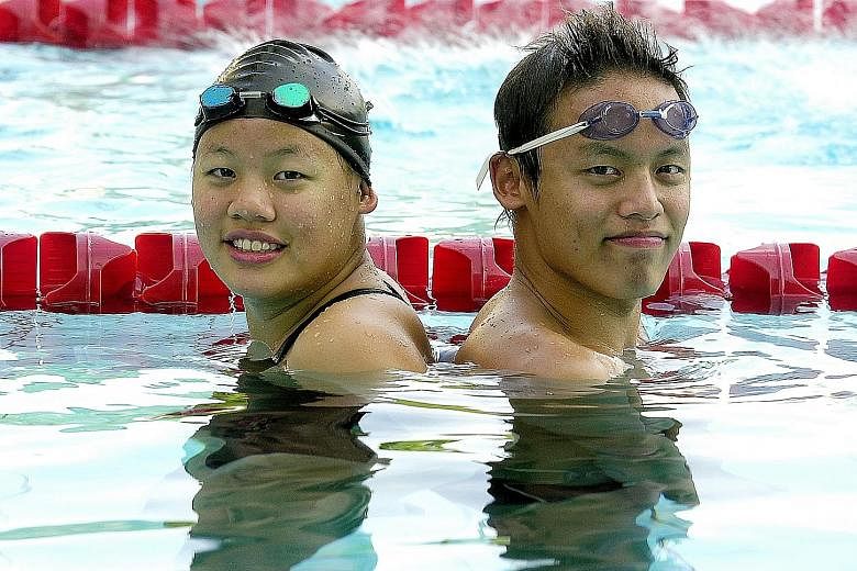 Swimmer Bernardette Lee in 2005, shortly after breaking the national 200m butterfly record. She won five SEA Games medals in the pool. Lee switched to fencing during her time as a university student in Perth.