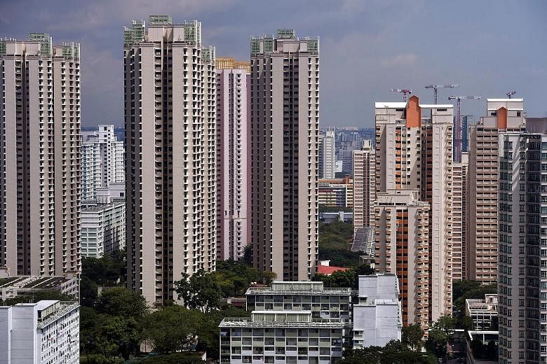Rents of Housing Board flats slipped 0.6 per cent from May to June, after rising by a revised 0.8 per cent from April to May.