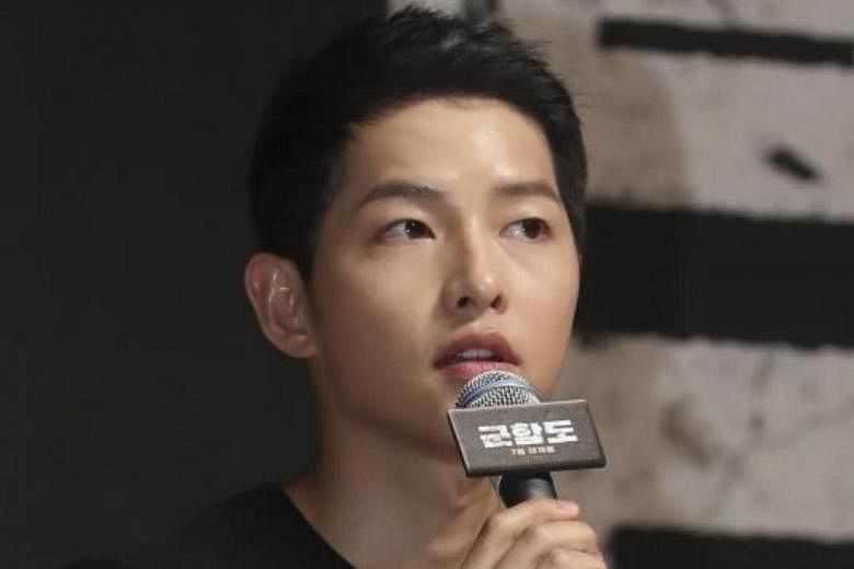Descendants of the Sun's Song Joong-ki is coming to Singapore on 8 August
