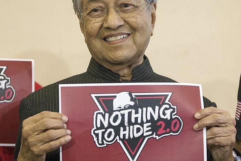 Tun Dr Mahathir Mohamad, the Pakatan Harapan's new chief, said state secrets were shared and discussed within the party leadership and he was told of the details by former deputy prime minister Muhyiddin Yassin.