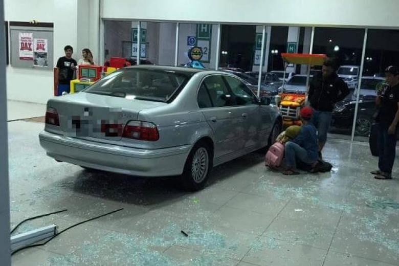 5 Hurt After Luxury Car Crashes Into Shopping Mall At Johor Bahru | The ...