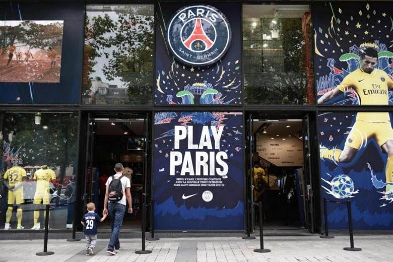 Football: PSG hit a hitch in attempt to buy out Neymar's Barcelona contract  | The Straits Times