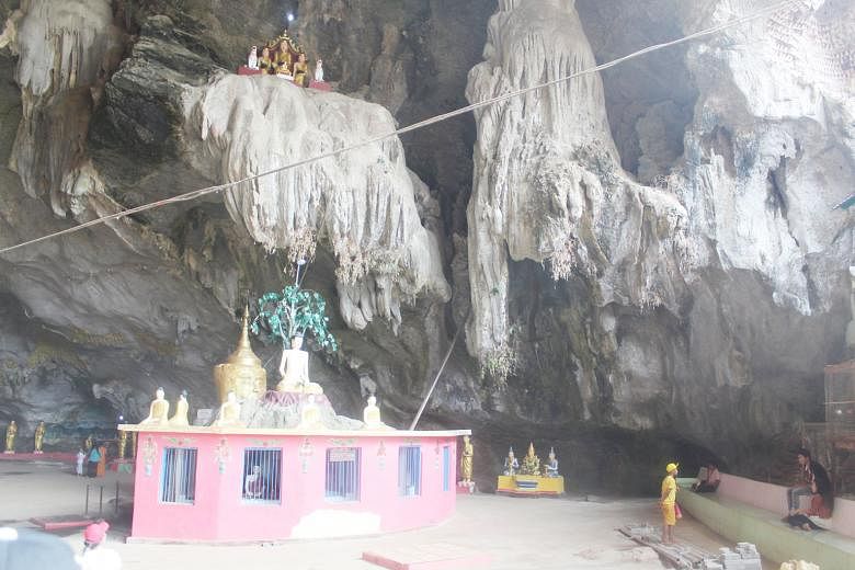 The Saddan cave, one of the biggest in Myanmar, is dotted with several images of Buddha. It takes about 20 minutes to cross the cave and the exit opens into a lake, offering a view of a landscape that will enchant you. Than Daung Gyi is famous for th