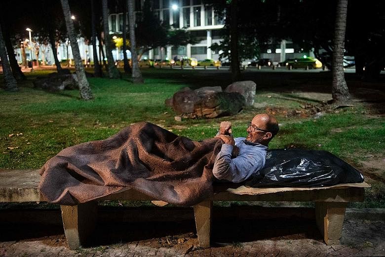 Mr Vilmar Mendonca, who worked as a human resources director for several companies in Brazil, lost his job in 2015 and has been living on the streets for 11/2 years now.