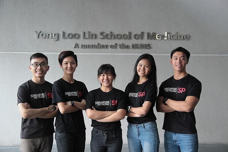 Singapore Polytechnic graduates (from left) Peh Ting Yong, 23, Kimberly Lim, Alicia Yip and Sylvia Phua, all 20, and Foo Yu Wah, 22, scored places in NUS' medical school. Fellow SP graduate Kenny Sung (not pictured), 20, gained admission to NTU's med