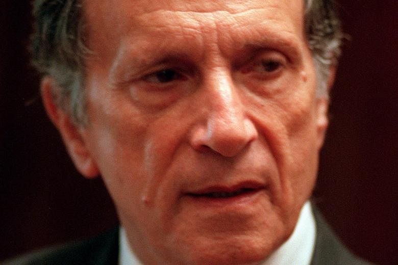 Prominent lawyer and former Supreme Court judge Joseph Grimberg, who died last month, gave an oral history interview in March 2010.