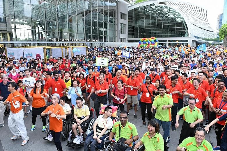 Integrated resort Marina Bay Sands yesterday announced that it had raised $3.9 million for charity, with almost 20,000 people taking part in its fund-raising activities over the weekend. Some joined the Community Chest Heartstrings Walk, which raised