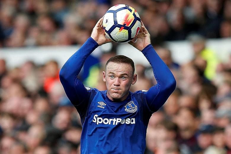 Everton's Wayne Rooney will make his first return to Old Trafford today since his summer move from Manchester United. United manager Jose Mourinho believes that the English forward should get a warm reception.