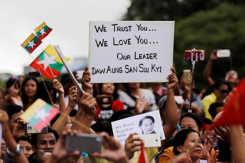 In Pictures: Aung San Suu Kyi Addresses The Nation About The Rakhine ...