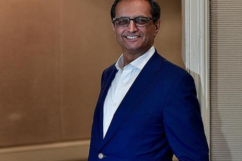 Mr Vikram Pandit said banking is going through a process of "unbundling", moving from large, vertically integrated structures to decentralised, specialist providers, and he is keen to invest in the operating systems and apps that drive such a change.