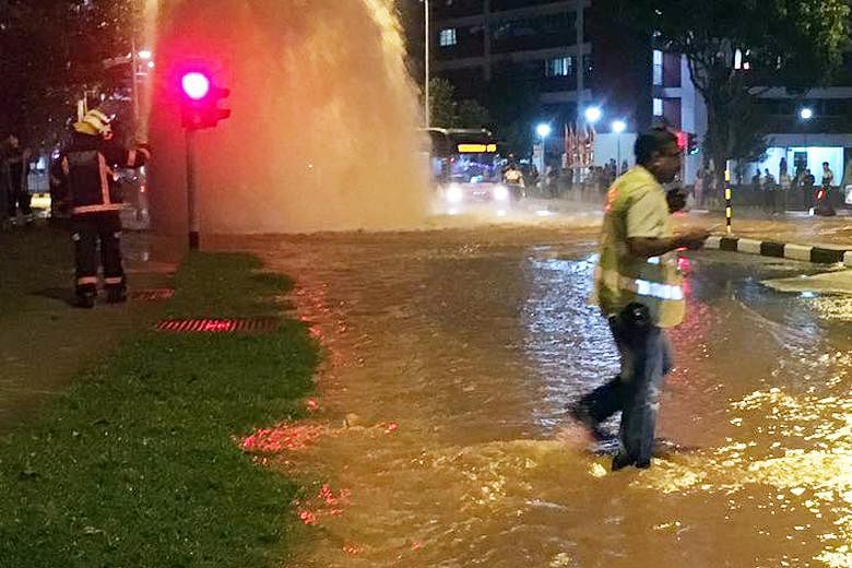 A burst pipe caused water to gush to a level higher than roadside lamp posts in Bukit Batok West last night. In a Facebook post, national water agency PUB said it had received reports of the leak at the junction of Bukit Batok West Avenue 6 and Bukit