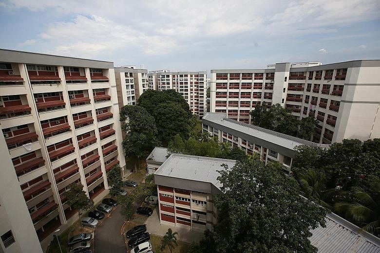 Before Tampines Court was sold en bloc in August, it failed in collective-sale attempts in 2008 and 2011. The failures could have led to pessimism among some owners, says an analyst.