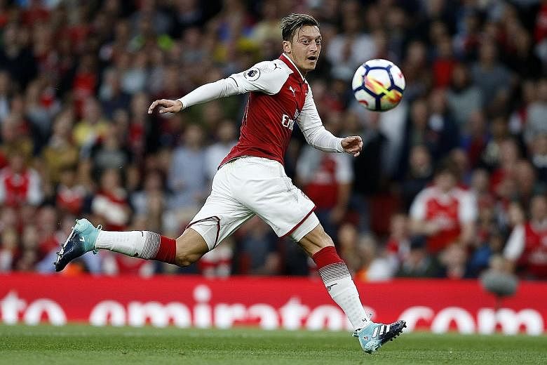 While Mesut Ozil's agent has said that contract talks with Arsenal are progressing positively, Arsene Wenger has pointed out that the German and Alexis Sanchez might leave the club in January.