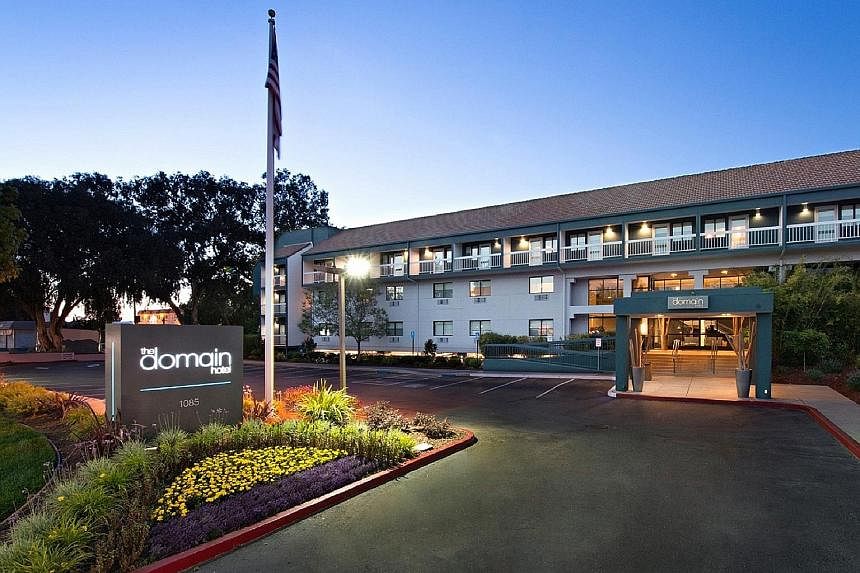 The Domain Hotel (below right), which has 136 rooms (right), is situated in Sunnyvale's primary thoroughfare, El Camino Real, that leads to San Francisco City and San Jose. Companies and start-ups in that location include Apple, Google, Amazon, Adobe