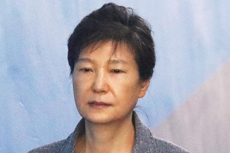 The entire defence team for Park Geun Hye resigned in protest against the extension of her detention until next April.