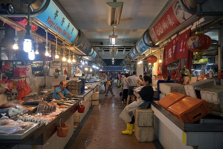The wet market at 127, Toa Payoh Lorong 1. Data showed that the number of NEA-licensed hawkers selling market produce fell 12.4 per cent to 5,485 last year, from 6,264 in 2006.