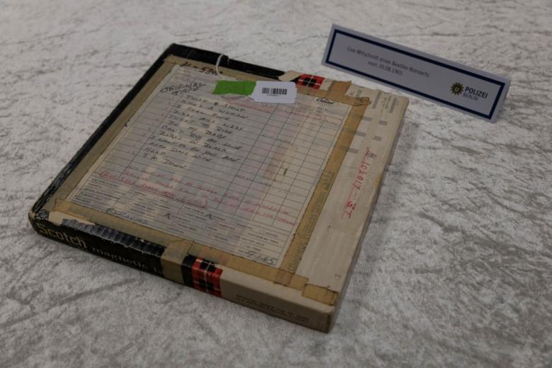 German police present stolen John Lennon diaries, glasses The Straits(02)