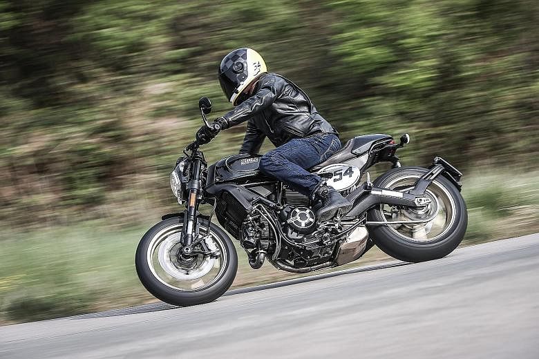 The Scrambler Cafe Racer's relatively low dry weight of 172kg gives it a brisk performance.