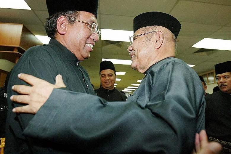 Anak Bukit assemblyman Amiruddin Hamzah said his main reason for defecting to PPBM is PAS' refusal to cooperate with other opposition parties.