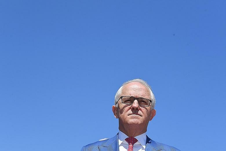 Australian Prime Minister Malcolm Turnbull's popularity is at a record low, according to opinion polls.