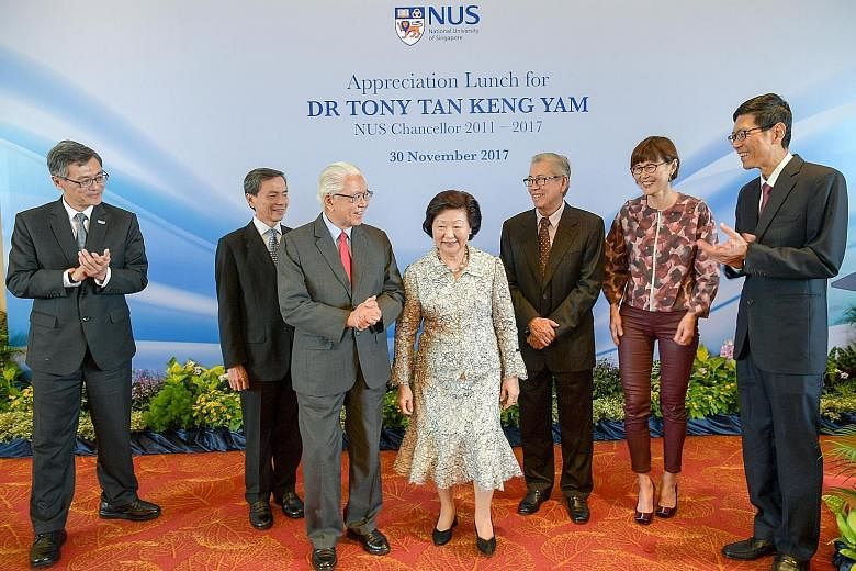 Former president Tony Tan and his wife Mary with (from left) NUS deputy president (academic affairs) and provost Tan Eng Chye; NUS Board of Trustees chairman Hsieh Fu Hua; former NUS chairman Wong Ngit Liong; and (far right) NUS president Tan Chorh C