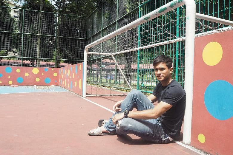 Zulfahmi Arifin at the street soccer court (left) in Ang Mo Kio where he spent countless hours playing when he was a teenager and holding his new club Chonburi's jersey (below).