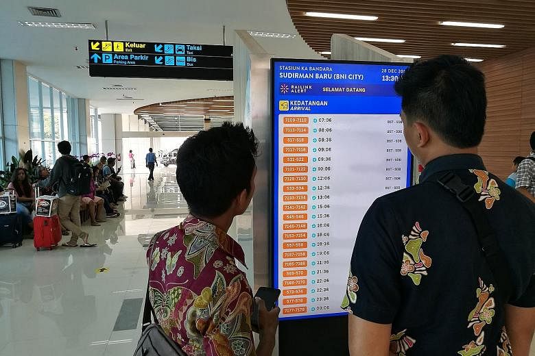 The long-awaited Railink, an airport train that links Jakarta city centre to Soekarno-Hatta international airport. The service is connected to the Skytrain that takes passengers to all airport terminals. For now, the train service stops only at the a