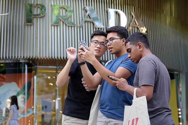 Telcos have also resurrected unlimited mobile plans, which the RHB research team believed is "a tactical move to lock in subscribers ahead of new mobile entrants".