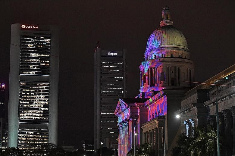 Art Skins On Monuments transforms famous landmarks into works of art inspired by colour, light and sound. With the Chromascope installation, visitors are invited to stomp on steel pads to project visuals onto the exterior of the City Hall side of Nat