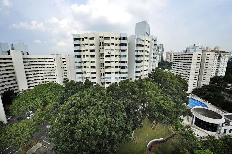 Pine Grove's owners have a reserve price of $1.65 billion for the over 893,000 sq ft site. Cashew Heights, which occupies a 953,000 sq ft land parcel, is on its third attempt to sell en bloc.