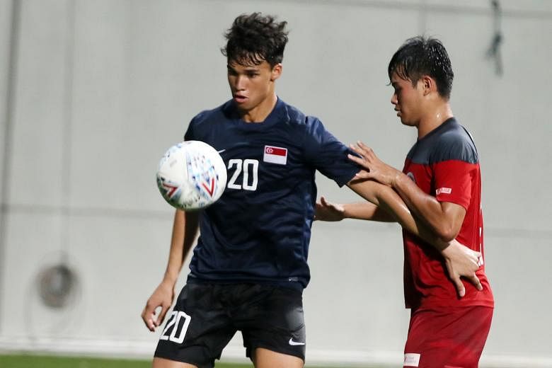 Ikhsan Fandi, the second son of the Singapore icon, will travel to Holland next month for trials with Dutch club Groningen's Under-21 side. The 18-year-old will be joined by his older brother Irfan, 20.