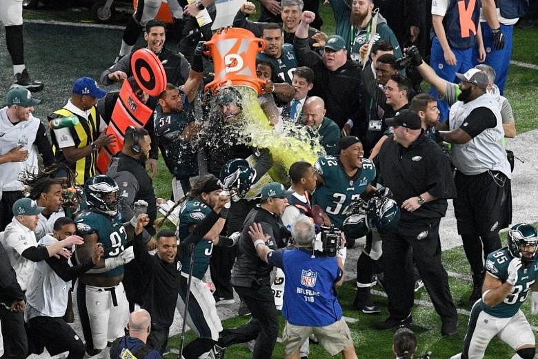 Eagles win first Super Bowl 41-33, stop Tom Brady, Patriots