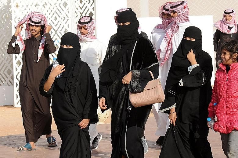Mr Sheikh Abdullah al-Mutlaq, a member of the Council of Senior Scholars, said Muslim women should dress modestly, but this did not necessitate wearing the abaya.