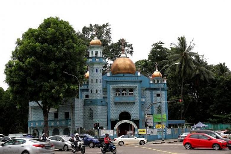 The mosque, Masjid Malabar, in Victoria Street, reportedly plans to buy over a small part of the land and build a three-storey annexe. The proposed L-shaped extension eats into part of the historic Jalan Kubor graveyard's space.