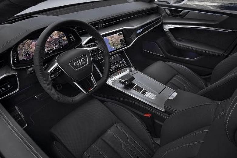 The Audi A7 Sportback is equipped with a fully digital dashboard, with three high-definition touchscreen displays.