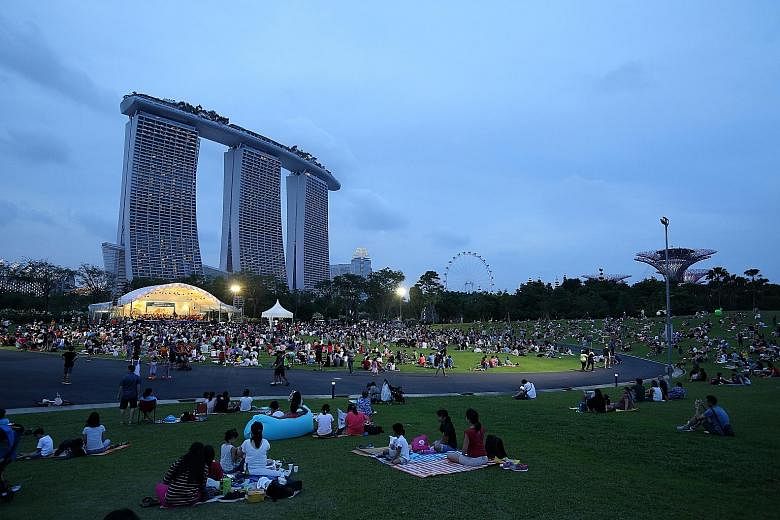 About 5,000 people enjoyed a picnic while listening to the Singapore Symphony Orchestra (SSO) yesterday evening. The concert marked the first of 13 this year under the SPH Gift of Music, a series of free community concerts sponsored by Singapore Pres