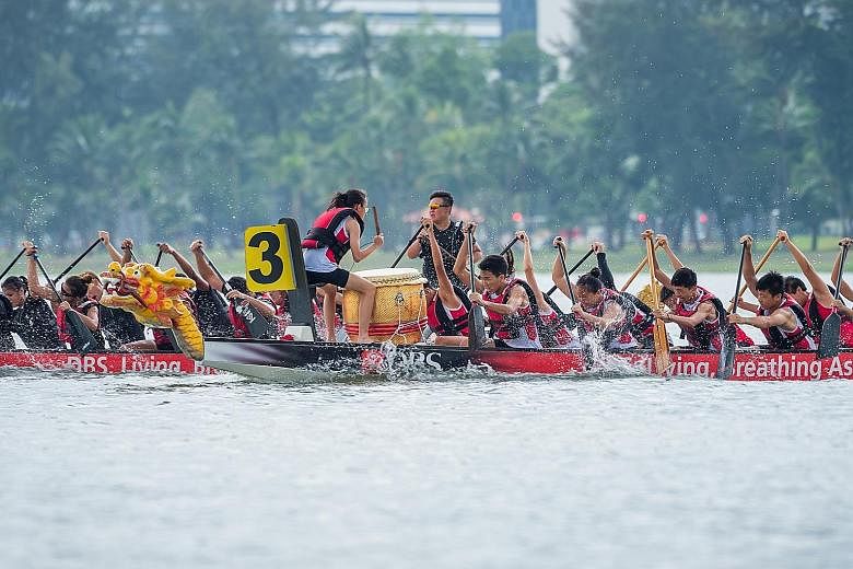 Paddling furiously to the beat of drums, dragon boat teams made a splash along the Kallang River yesterday on the first of the two-day Sports Hub Community Play Day - Water Festival. The event was attended by more than 18,000 people, who had the oppo