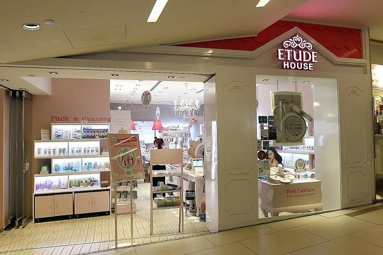 The Etude House AC Clean-Up Mild Concealer has been recalled after metal traces above the permissible level were found in it. Customers who have bought the affected product can return it for a full refund or exchange at any of the South Korean beauty