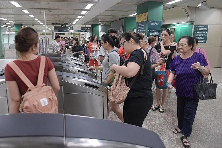 By the year end, commuters can avoid paying a separate boarding charge as long as they exit one MRT or LRT station and walk to another station on a separate or same line to continue their trip within 15 minutes.
