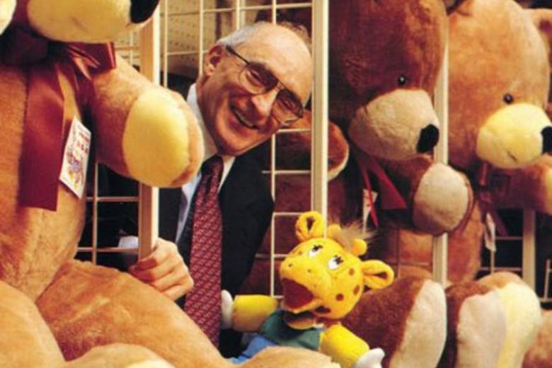Charles Lazarus, who founded Toys 'R' Us retailer, dies at 94 The