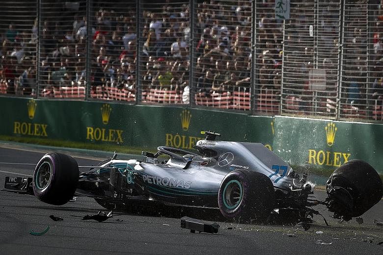 Valtteri Bottas crashed on his first attempt at a flying lap at Albert Park yesterday and his car will have to be fitted with a new gearbox.