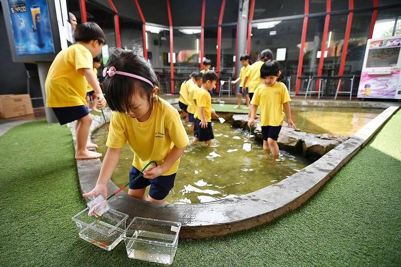 Orto in Lorong Chencharu is one of five longkang fishing facilities licensed to operate in Singapore. Each of these facilities features ponds or streams with water between ankle-and shin-deep, where youngsters can try to catch small fish using small 