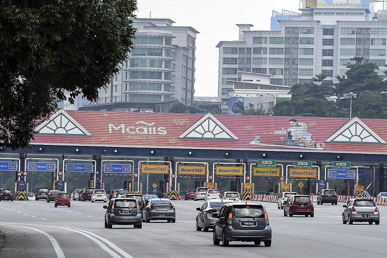 Prime Minister Najib Razak's government has extended Independent Power Producers contracts at lower tariffs. Datuk Seri Najib has promised to begin abolishing road tolls whenever possible.