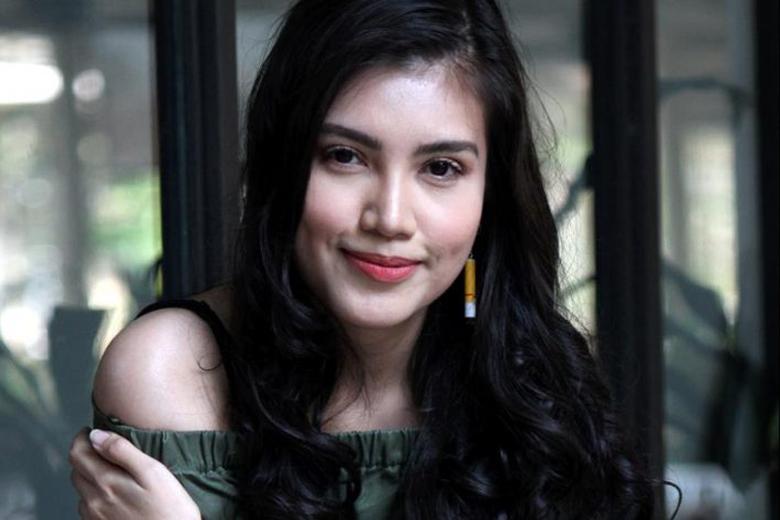 Pop singer Elyana talks about living with stage 4 lymphoma cancer The