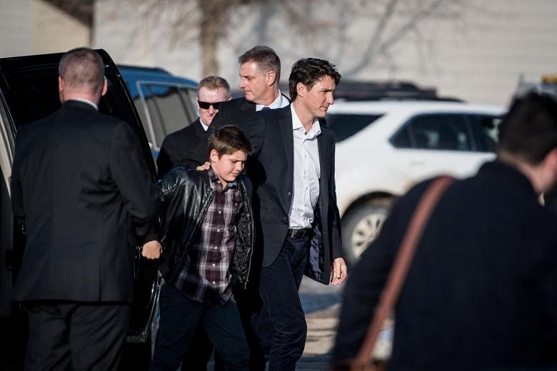 Trudeau attends vigil for ice hockey players who died in Canada bus crash, World News